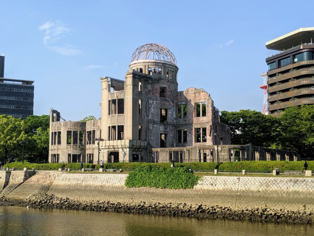 Unique vestige du 6 août 1945 : le dôme de la bombe atomique à Hiroshima