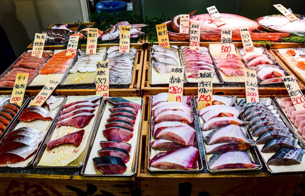 Vente de poisson au marché